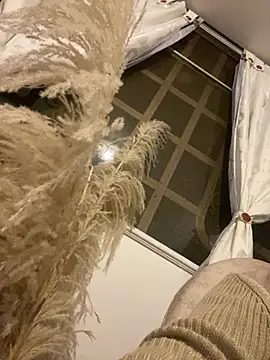 Snapshot of Luna-nevada chatting on February 20, 12:07 am Luna-nevada online show from February 20, 12:07 am