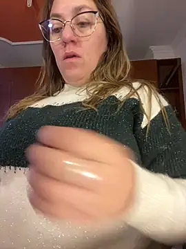 Snapshot of Luna-nevada chatting on March 4, 12:11 pm Luna-nevada online show from March 4, 12:11 pm