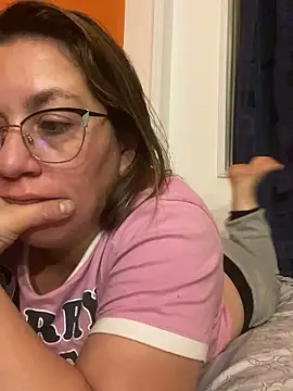 Snapshot of Luna-nevada chatting on March 12, 10:21 am Luna-nevada online show from March 12, 10:21 am