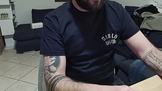 maialinofriuli online show from January 8, 9:39 pm