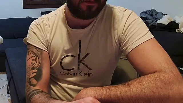 maialinofriuli online show from January 15, 1:54 am