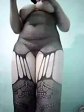 Snapshot of queen_belisima1 chatting on March 18, 2:47 am queen belisima1 online show from March 18, 2:47 am