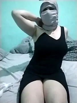 Snapshot of queen_belisima1 chatting on March 21, 3:44 am queen belisima1 online show from March 21, 3:44 am