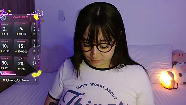 Snapshot of Oliviargf chatting on October 2, 12:28 am Oliviargf online show from October 2, 12:28 am