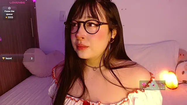 Snapshot of Oliviargf chatting on November 17, 11:54 pm Oliviargf online show from November 17, 11:54 pm