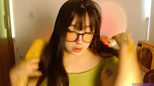 Snapshot of Oliviargf chatting on March 5, 12:23 pm Oliviargf online show from March 5, 12:23 pm