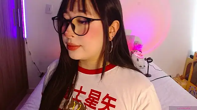 Snapshot of Oliviargf chatting on March 20, 12:21 pm Oliviargf online show from March 20, 12:21 pm