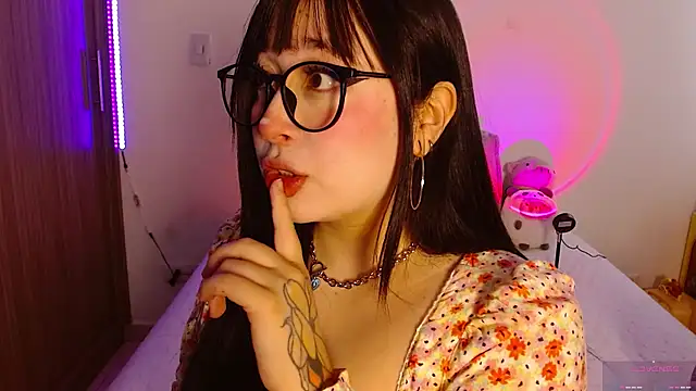 Snapshot of Oliviargf chatting on March 29, 12:16 pm Oliviargf online show from March 29, 12:16 pm