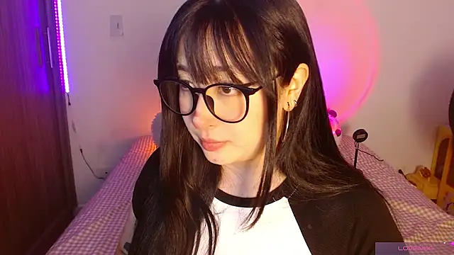 Oliviargf online show from June 12, 1:26 am