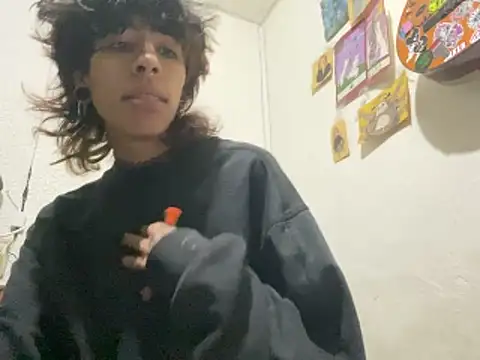 Snapshot of kirito_kun chatting on March 19, 4:44 pm kirito kun online show from March 19, 4:44 pm