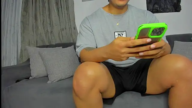 boys blackandwhite online show from May 19, 10:49 pm