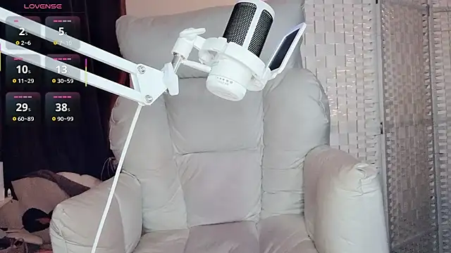 Cocobee online show from November 7, 5:57 pm