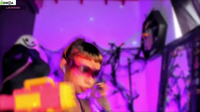 sofiafenty online show from October 10, 5:45 pm