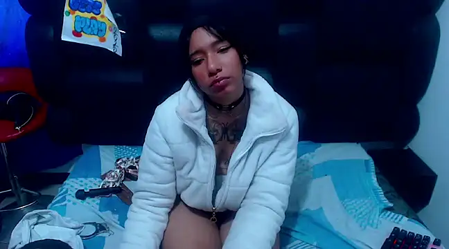 XxxReinaSexyBodyxxX777 online show from March 12, 7:17 pm