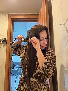 AleksandraRich online show from November 28, 1:08 am