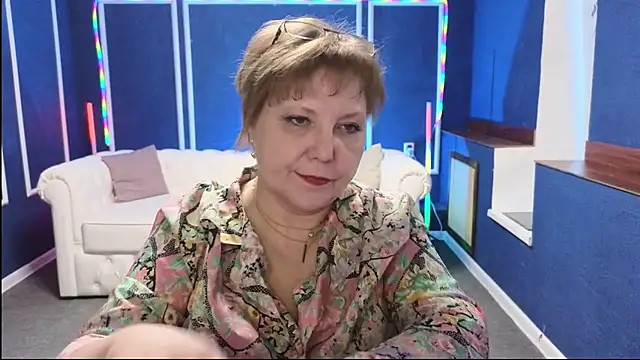 Snapshot of Kira_Kenet chatting on March 19, 4:47 am Kira Kenet online show from March 19, 4:47 am