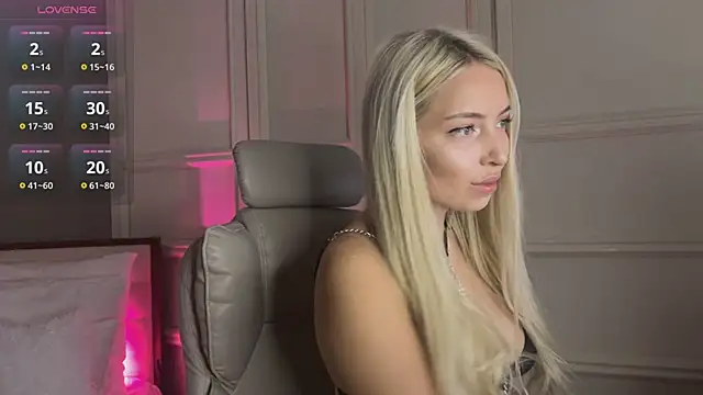 OhMyEmma online show from March 10, 1:12 am