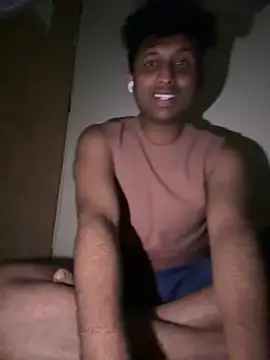 Snapshot of MIRTHICK2002 chatting on March 15, 10:44 pm MIRTHICK2002 online show from March 15, 10:44 pm