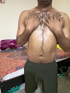 Snapshot of MIRTHICK2002 chatting on April 4, 12:13 pm MIRTHICK2002 online show from April 4, 12:13 pm