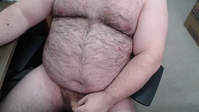 Snapshot of SmallBearUK chatting on March 11, 3:18 pm SmallBearUK online show from March 11, 3:18 pm