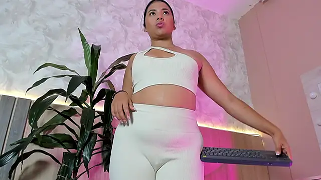  SamantaGomez online show from March 18, 7:39 pm