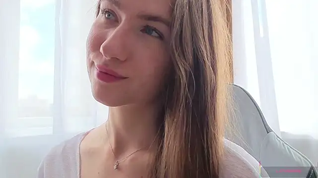 Kira mindnes online show from June 26, 6:18 am