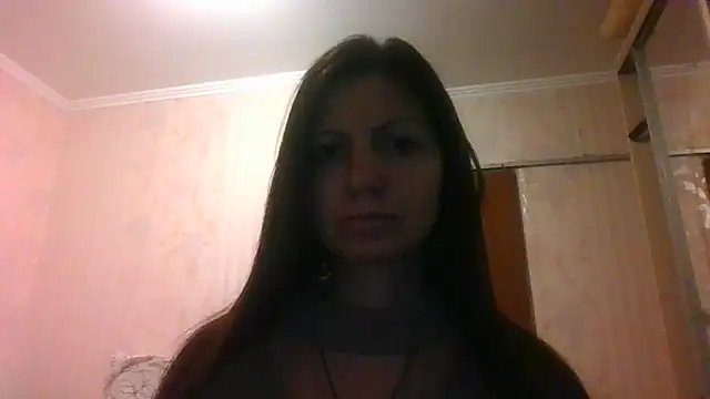 AliseWats online show from March 9, 5:28 pm