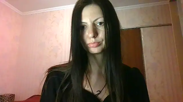 AliseWats online show from March 11, 7:58 pm