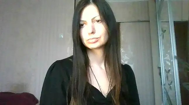 AliseWats online show from March 13, 1:40 pm