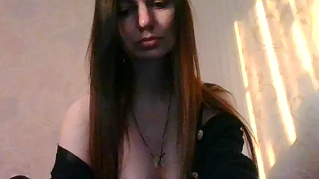 AliseWats online show from September 20, 3:46 pm