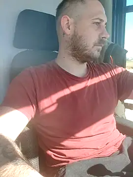 Snapshot of adisiadi chatting on March 18, 11:52 am adisiadi online show from March 18, 11:52 am