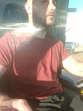 Snapshot of adisiadi chatting on March 22, 5:28 am adisiadi online show from March 22, 5:28 am