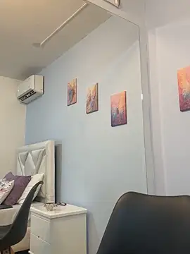 SophiaQueens online show from June 4, 8:37 pm