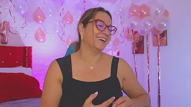 weet Evans    online show from November 14, 4:11 am