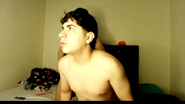 Snapshot of Kymberlyandlucas2 chatting on September 20, 11:33 am Kymberlyandlucas2 online show from September 20, 11:33 am