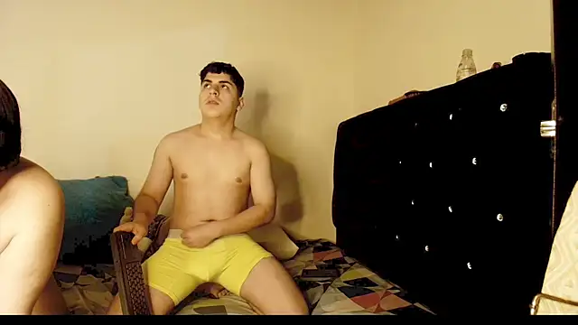 Kymberlyandlucas2 online show from January 16, 3:43 am