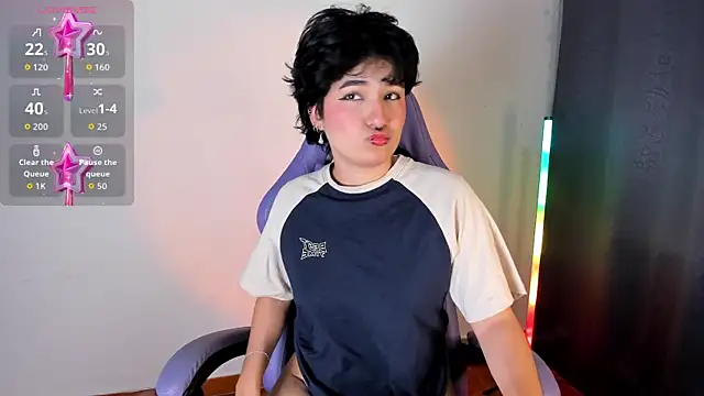 Snapshot of emma_cute7 chatting on March 26, 9:26 am emma cute7 online show from March 26, 9:26 am