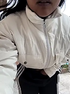 bella warzon online show from October 5, 8:07 pm