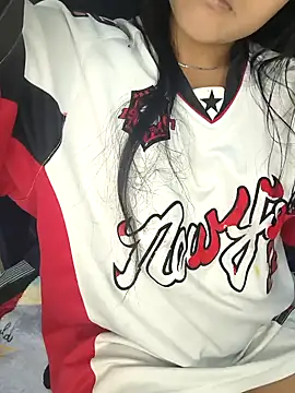 bella warzon online show from October 18, 9:37 pm