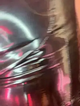 Snapshot of feedeegeorgie chatting on February 24, 1:47 am feedeegeorgie online show from February 24, 1:47 am