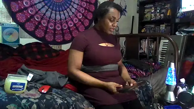 Snapshot of GardeniaFields chatting on November 20, 4:45 am GardeniaFields online show from November 20, 4:45 am