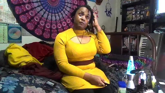 Snapshot of GardeniaFields chatting on November 21, 4:44 am GardeniaFields online show from November 21, 4:44 am