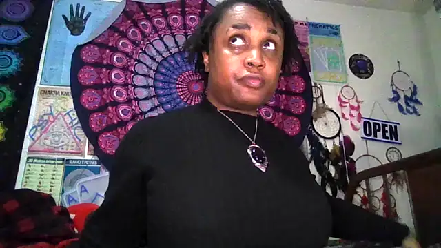 Snapshot of GardeniaFields chatting on April 14, 5:35 am GardeniaFields online show from April 14, 5:35 am