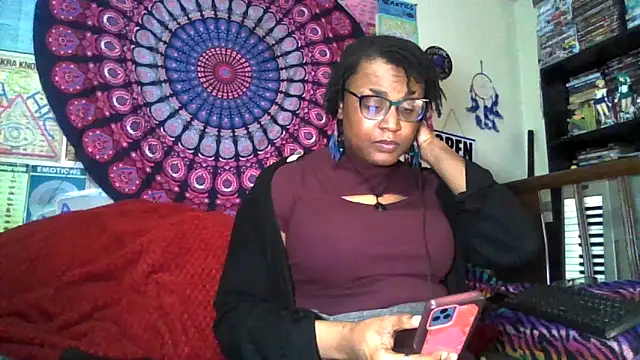 Snapshot of GardeniaFields chatting on May 31, 3:15 am GardeniaFields online show from May 31, 3:15 am