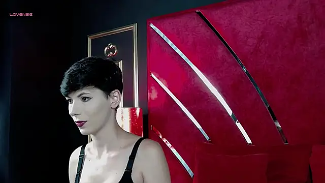 Snapshot of Roxxy_Rouge chatting on September 13, 3:34 pm Roxxy Rouge online show from September 13, 3:34 pm