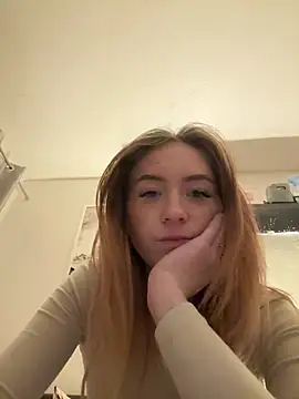 Lottie-Lavish22 online show from March 20, 9:02 pm