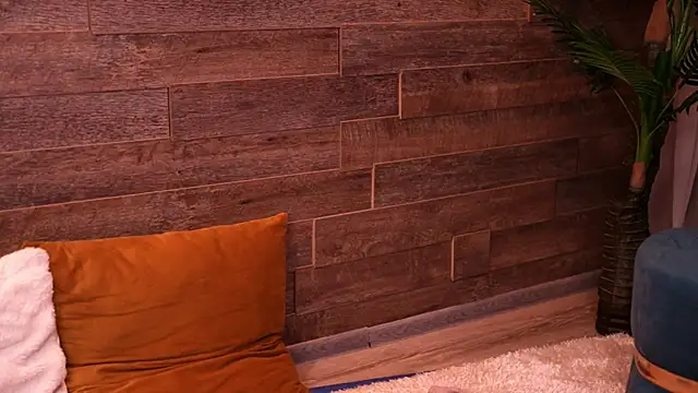 TanyaVonDe online show from October 4, 5:00 pm