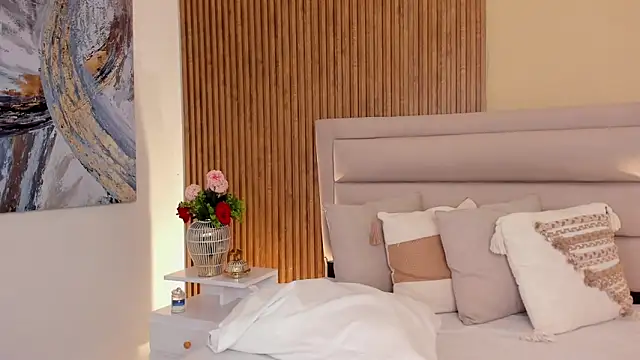 FatimaEvans online show from November 18, 4:33 pm