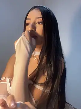 MagieeThomson online show from October 6, 10:51 pm