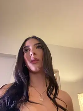 MagieeThomson online show from November 6, 3:24 pm